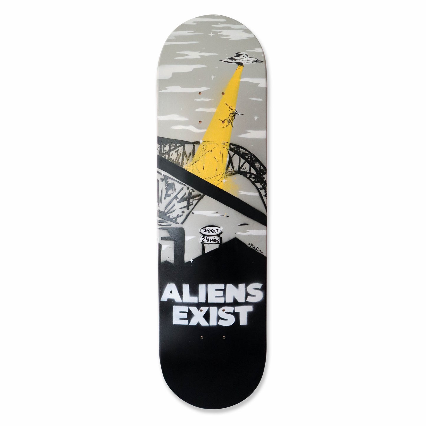 Aliens Exist Skate