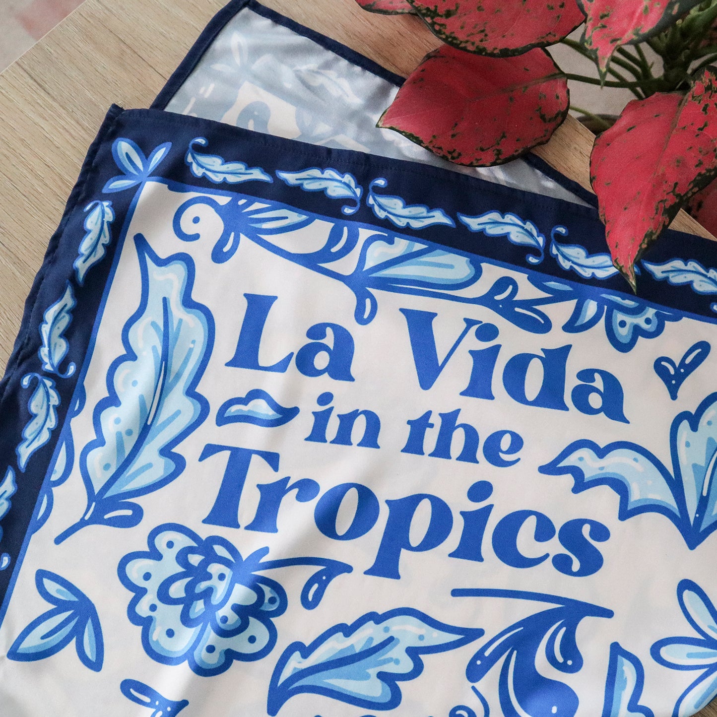 La Vida In The Tropics